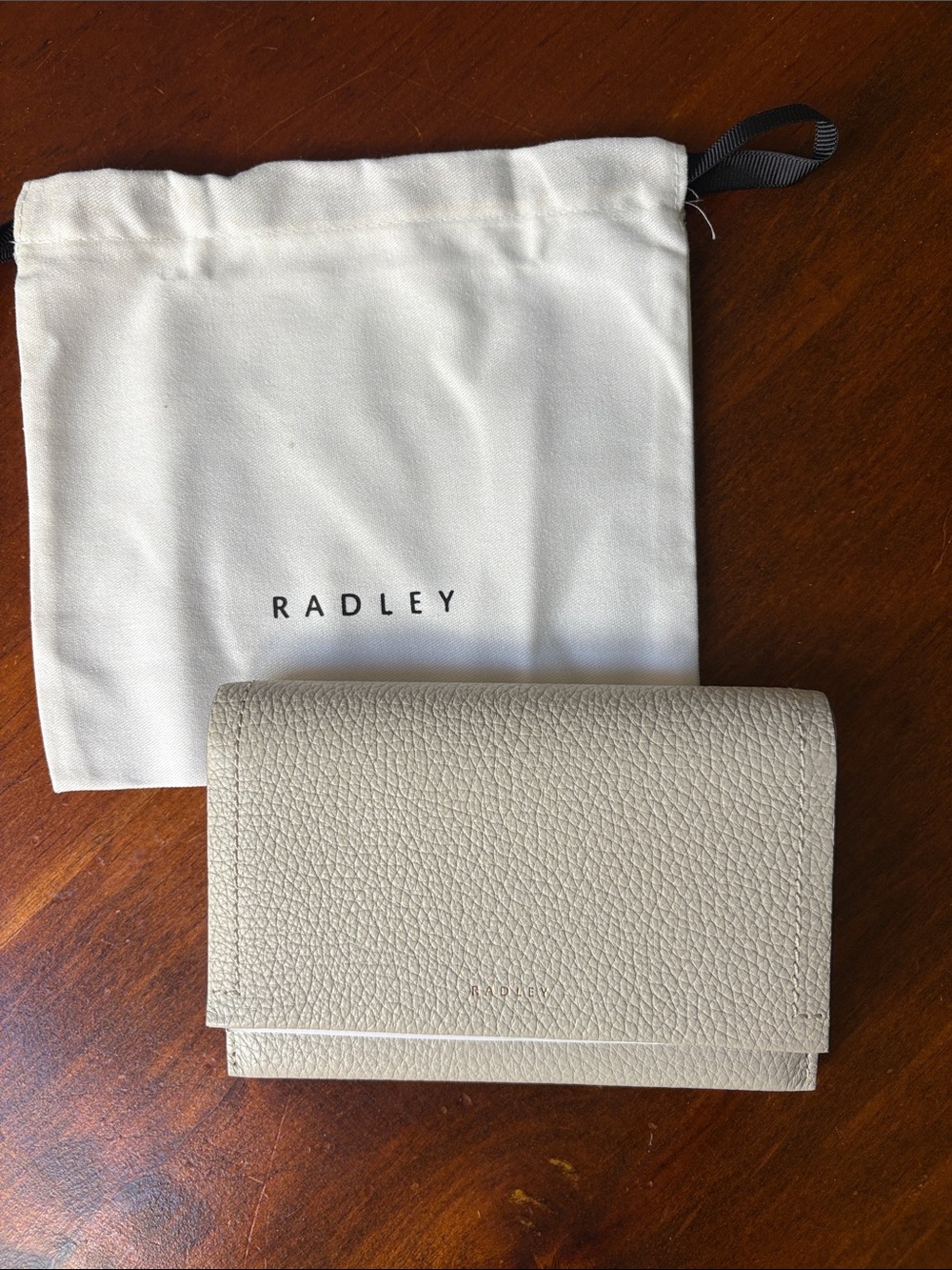 🐚Radley Medium Flapover wallet - Oak street - NWT